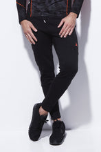 Load image into Gallery viewer, OSAKA MEN&#39;S SWEATPANTS BLACK - dfcsportswear
